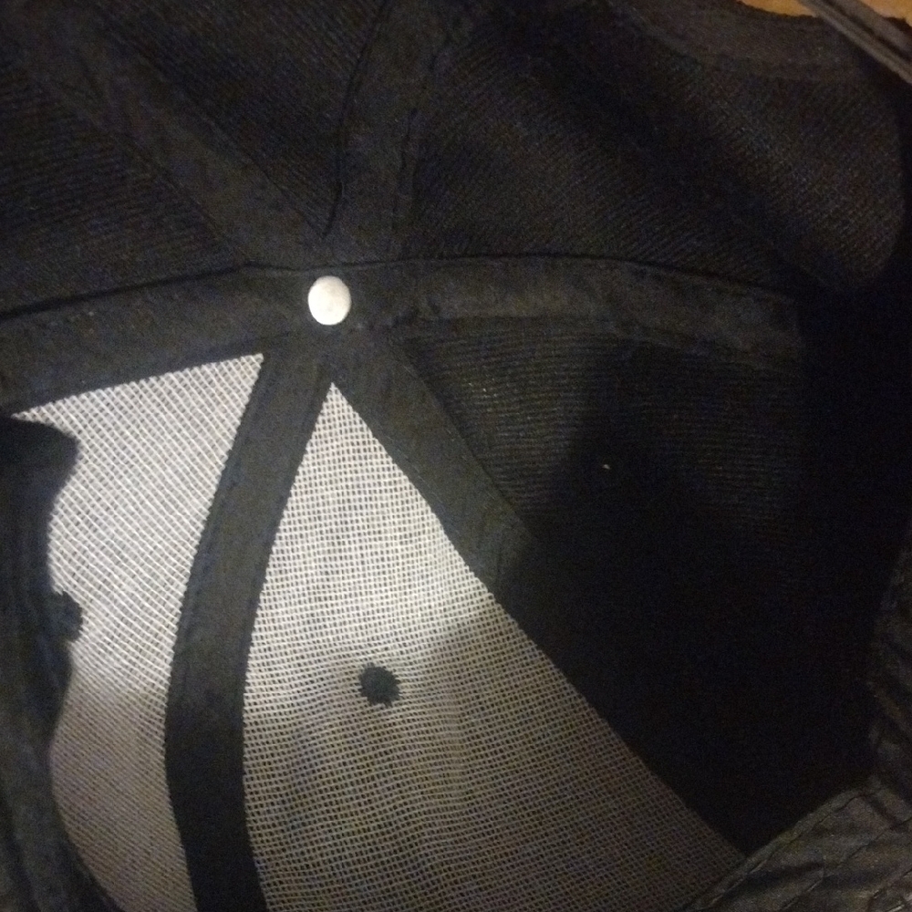 Black Cap with Skeleton Hand Design - Picture 6 of 8